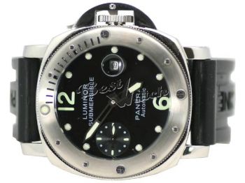 Panerai Luminor Submersible