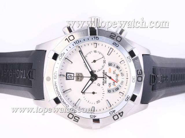 Replica Tag Heuer Aquaracer 300 Meters Working Chronograph with White Dial